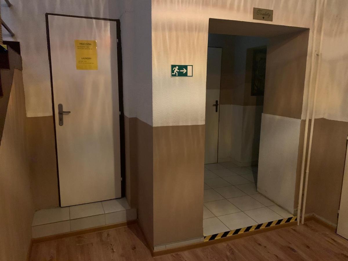 Ubytovanie Violet Ważec Zewnętrze zdjęcie